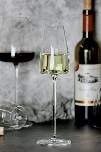 Burgundy Wine Glass